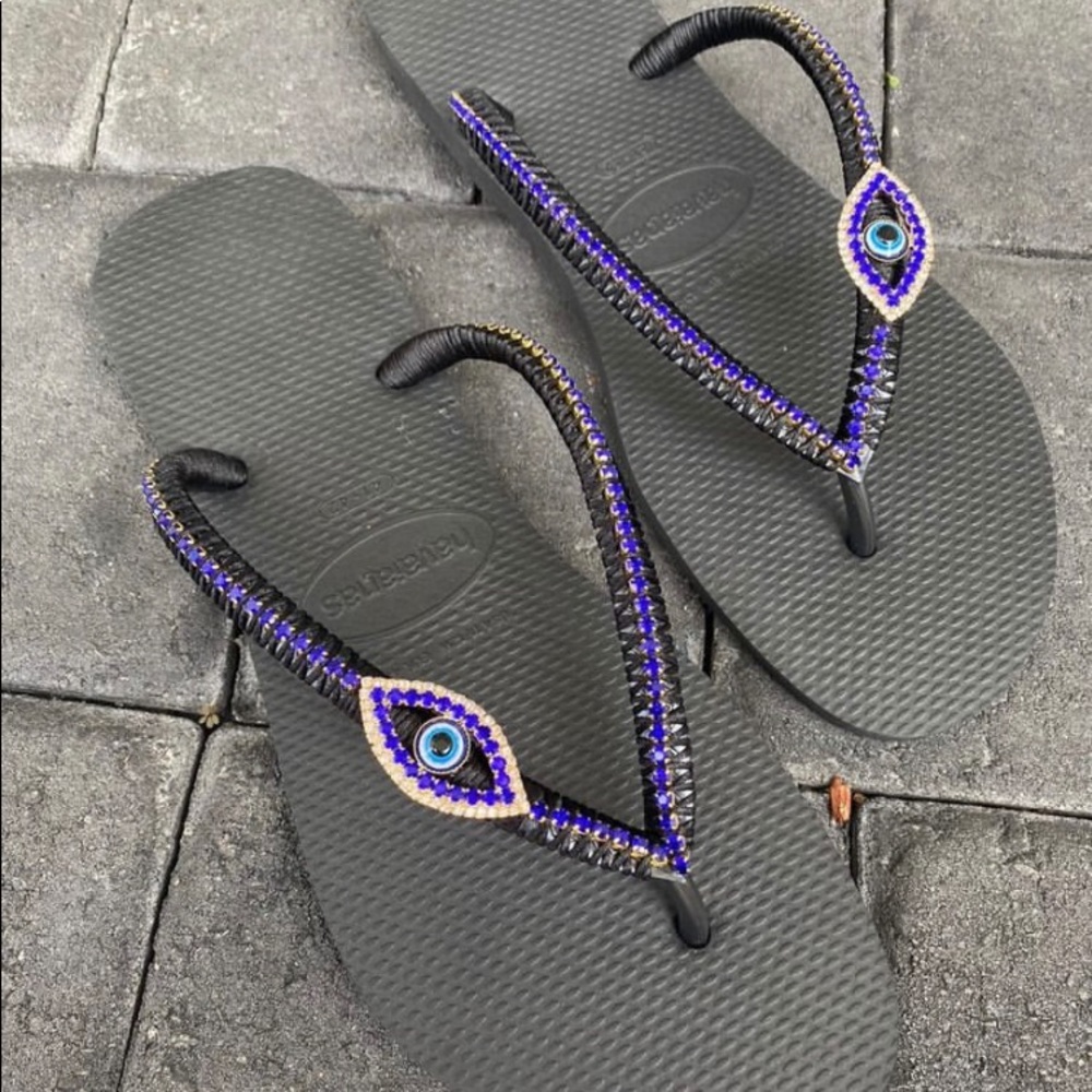NOT FOR SALE Only of this design and size 37/38. Havaianas NWOT